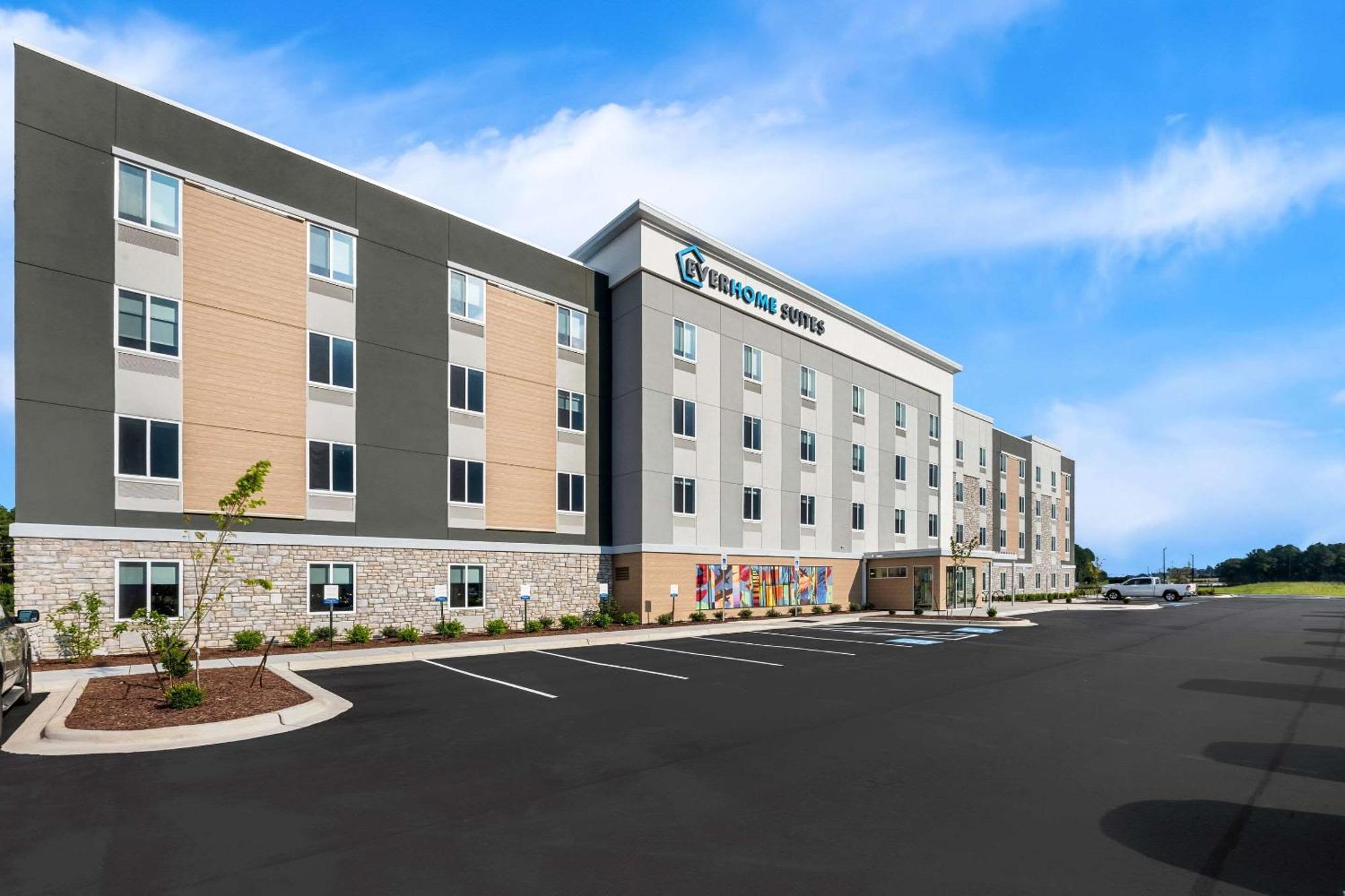Everhome Suites Fayetteville Near Fort Bragg Eksteriør bilde