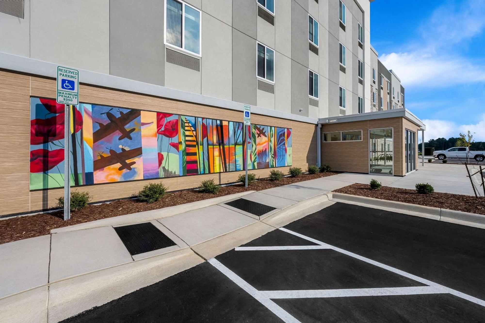 Everhome Suites Fayetteville Near Fort Bragg Eksteriør bilde